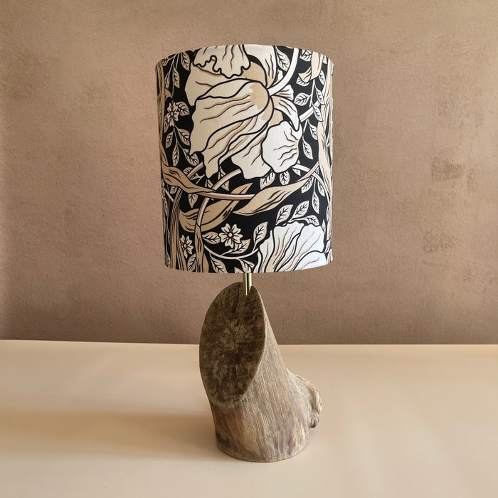 Duo floral et bois flotté