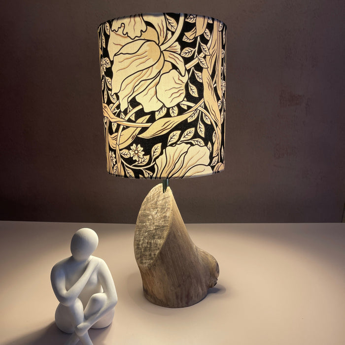 Duo floral et bois flotté